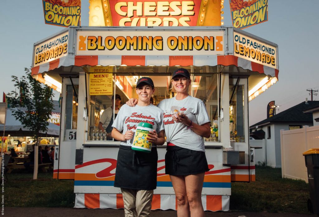 northernwisconsinstatefairfoodtruckportraitscheesecurds